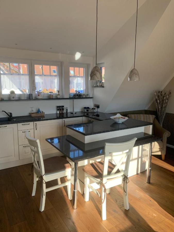 Ferienwohnung Haus Selma Ostseeheilbad Ostseeheilbad Zingst Exterior foto